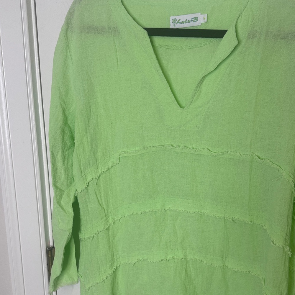 Lulu-B 100% Cotton Light Green Sharkbite Raw Hem Top M - Picture 5 of 7